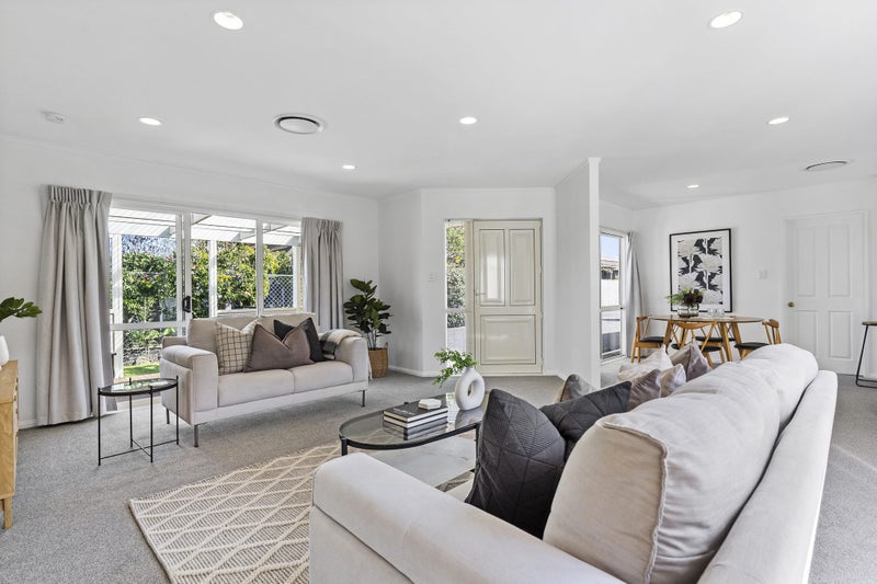 39A Methuen Road, Avondale, Auckland - Carousel 2