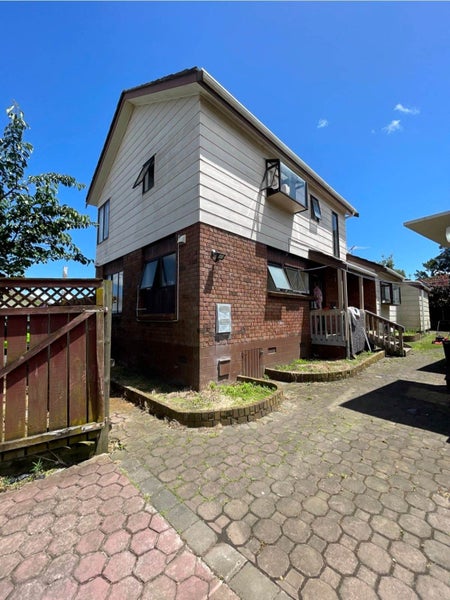 399 Roscommon Road, Clendon Park, Auckland - Carousel 1