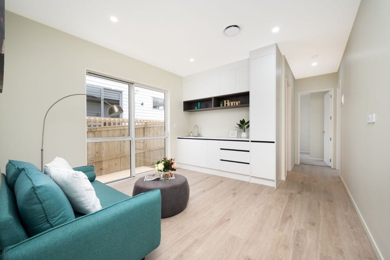 2 Whakahoki Road, Flat Bush, Auckland - Carousel 2
