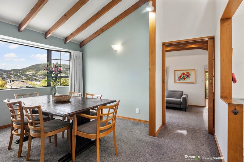 17 David Crescent, Karori, Wellington - Carousel 2