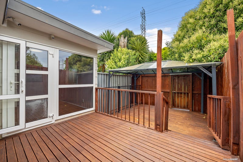 2/11 Alcock Street, Mount Wellington, Auckland - Carousel 2
