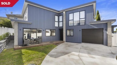 75A Glenmore Road, Sunnyhills, Auckland - Carousel 1