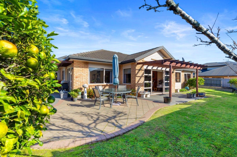 6 Goodrich Close, Bethlehem, Tauranga - Carousel 2