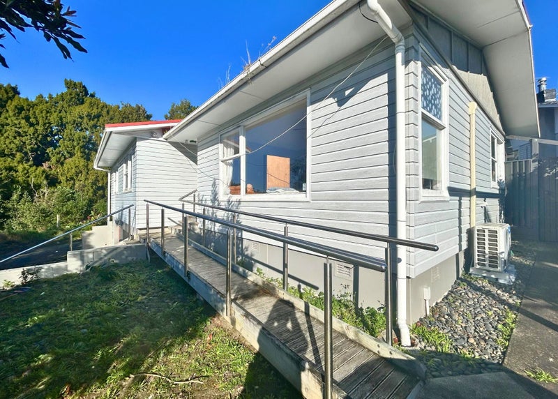 88 Glendene Avenue, Glendene, Auckland - Carousel 14