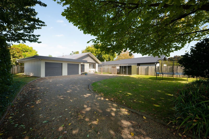 21 Garfield Street, Gordonton, Hamilton - Carousel 1