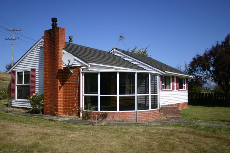 1 Edinburgh Street, Green Island, Dunedin - Carousel 2