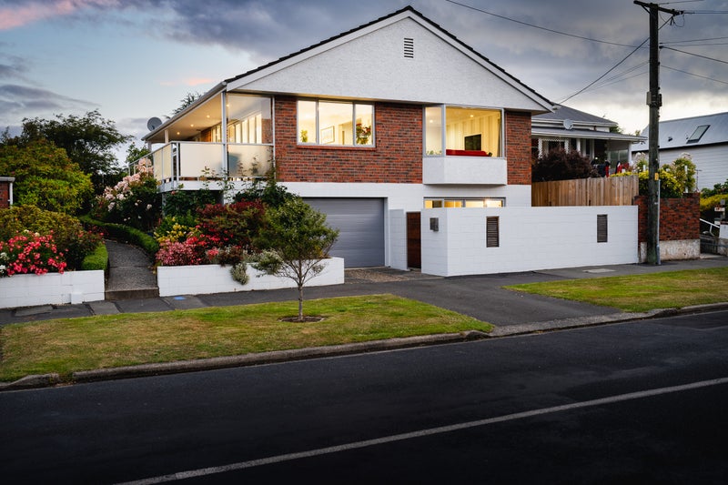 3 Sandringham Street, Saint Clair, Dunedin - Carousel 1