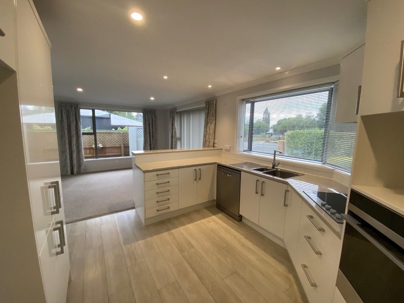 2/61 Colombo Street, Cashmere, Christchurch - Carousel 2