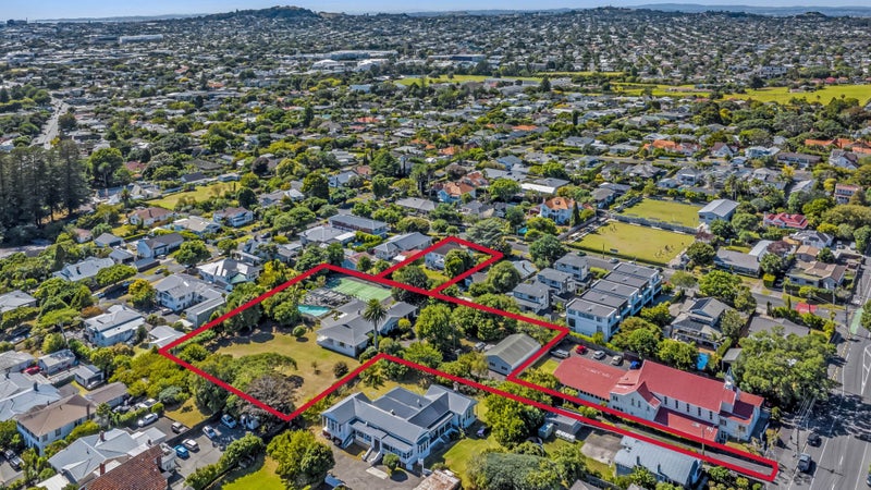 12 Mount Albert Road, Mount Albert, Auckland - Carousel 1