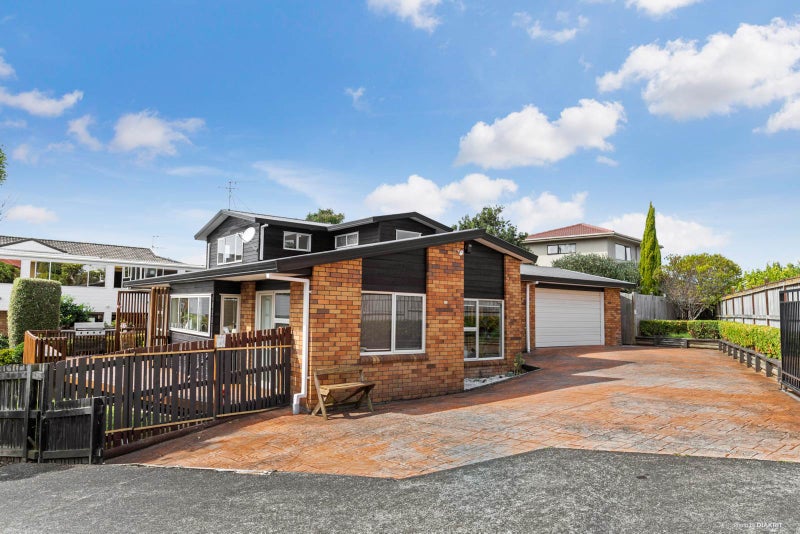 14 Luckens Road, West Harbour, Auckland - Carousel 1