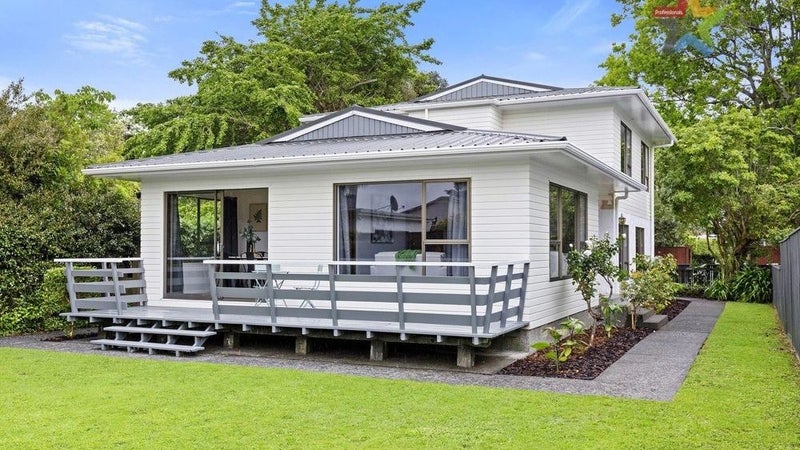 8 Tennyson avenue, Avalon, Lower Hutt - Carousel 1