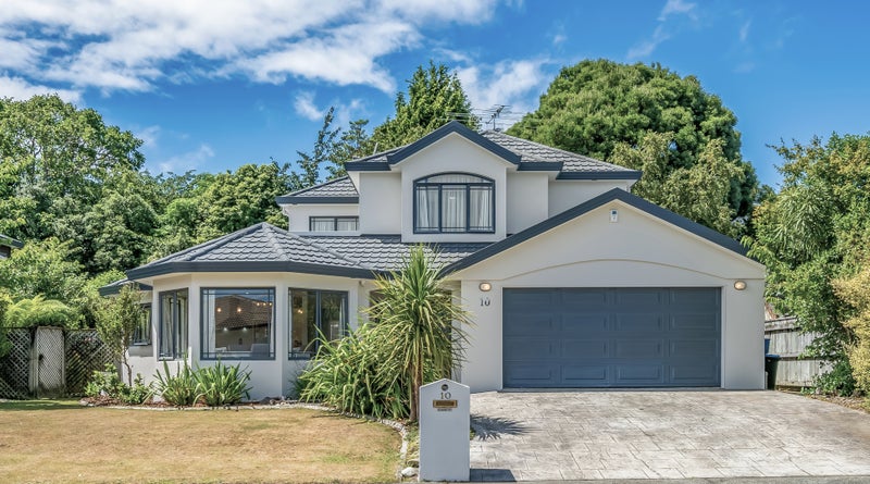 10 Morepork Close, Brown Owl, Upper Hutt - Carousel 1