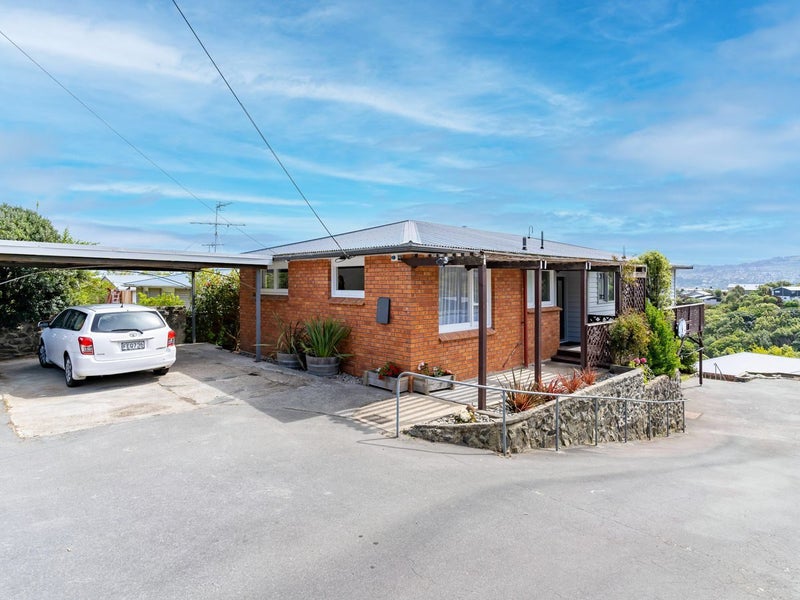 245 Highcliff Road, Shiel Hill, Dunedin - Carousel 1