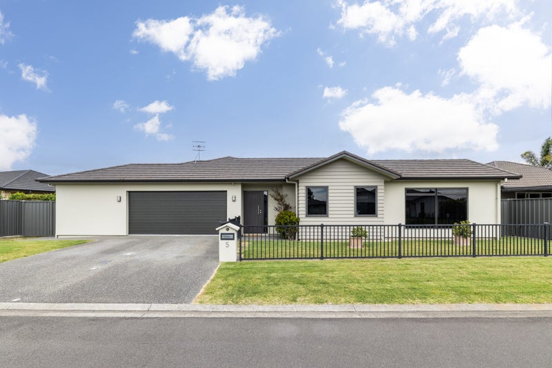 5 Wanaka Place, Poraiti, Napier - Carousel 1