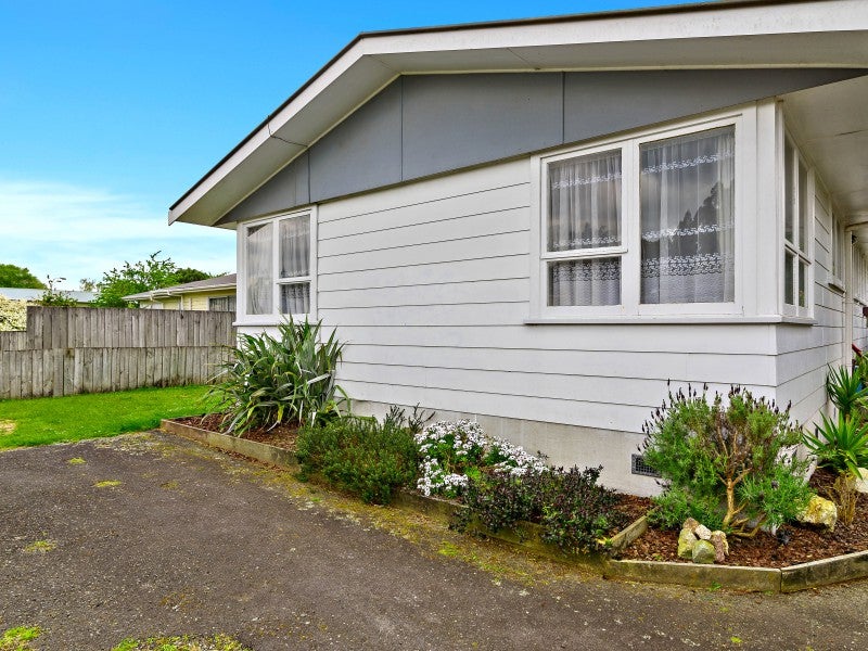 21 Homedale Street, Pukehangi, Rotorua - Carousel 1