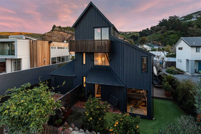 3/24 Marriner Street, Sumner, Christchurch - Carousel 1