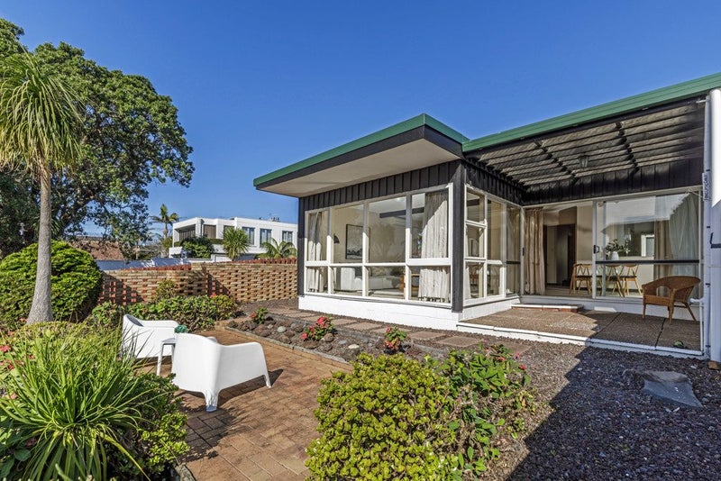 1/78 Kitchener Road, Milford, Auckland - Carousel 1