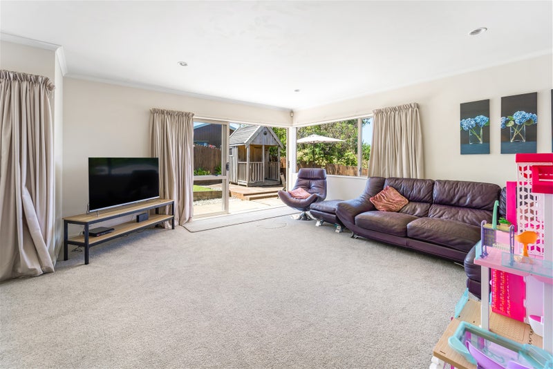 536 Whangaparaoa Road, Stanmore Bay, Whangaparaoa - Carousel 2
