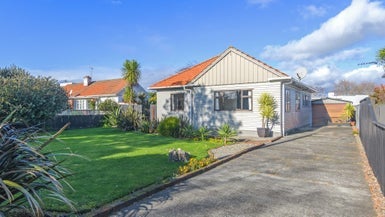 244 College Street, West End, Palmerston North - Carousel 1