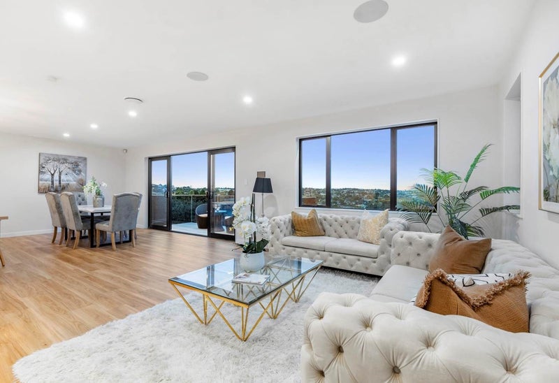 126D Coronation Road, Hillcrest, Auckland - Carousel 2