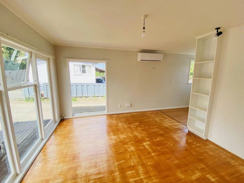 19 McQuarrie Avenue, Wattle Downs, Auckland - Carousel 2