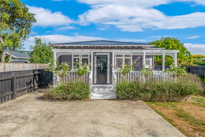 57 Palmer Crescent, Silverstream, Upper Hutt - Carousel 1