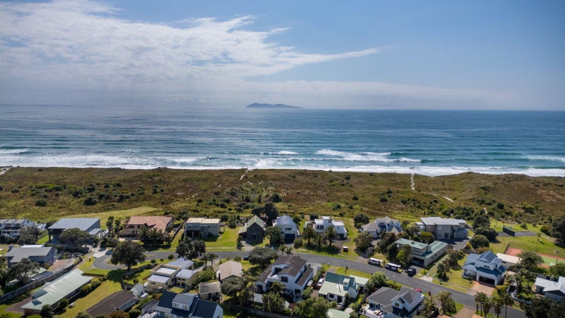 14B Wakanoi Place, Bowentown, Waihi Beach - Carousel 23