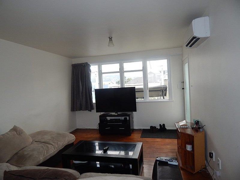 3/1 Waione Street, Petone, Lower Hutt - Carousel 2