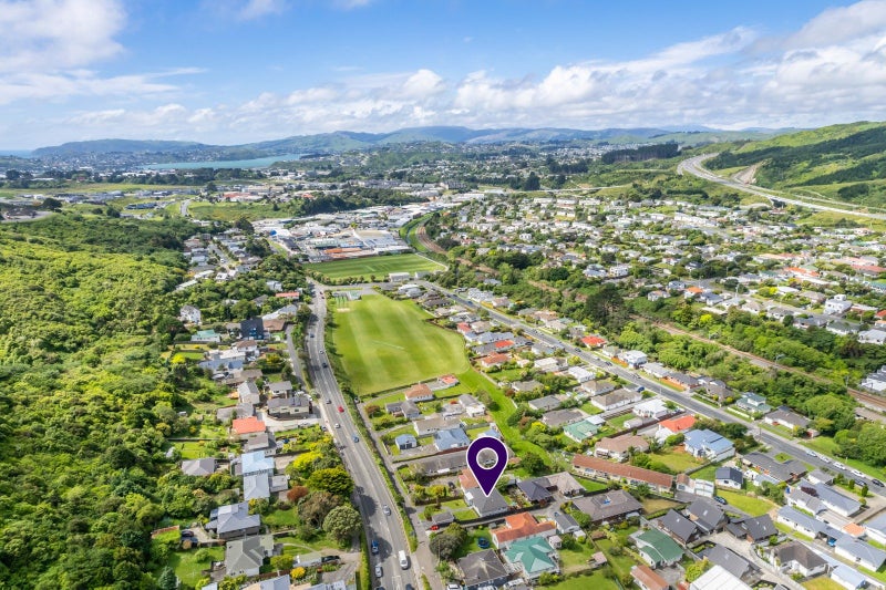 342 Main Road, Tawa, Wellington - Carousel 30