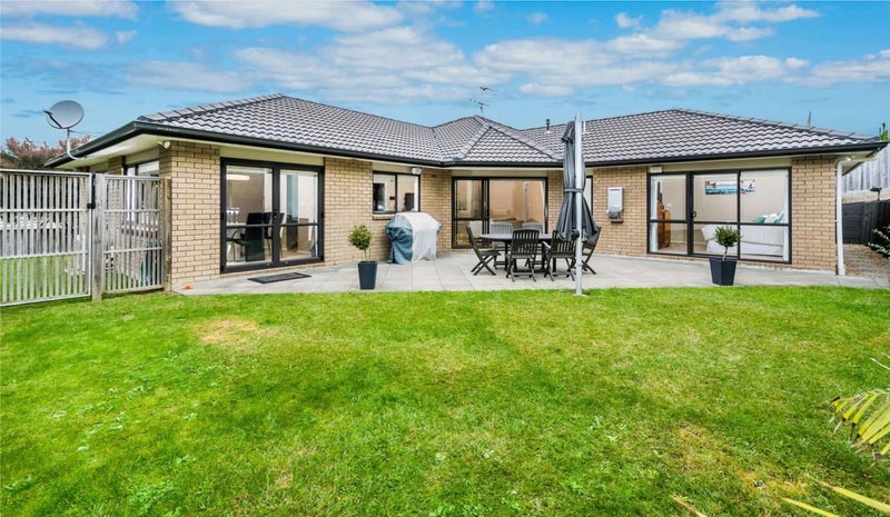 26 Kilkelly Avenue, Pinehill, Auckland - Carousel 2