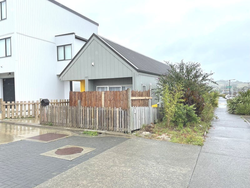 2 Herekino Street, Westgate, Auckland - Carousel 2