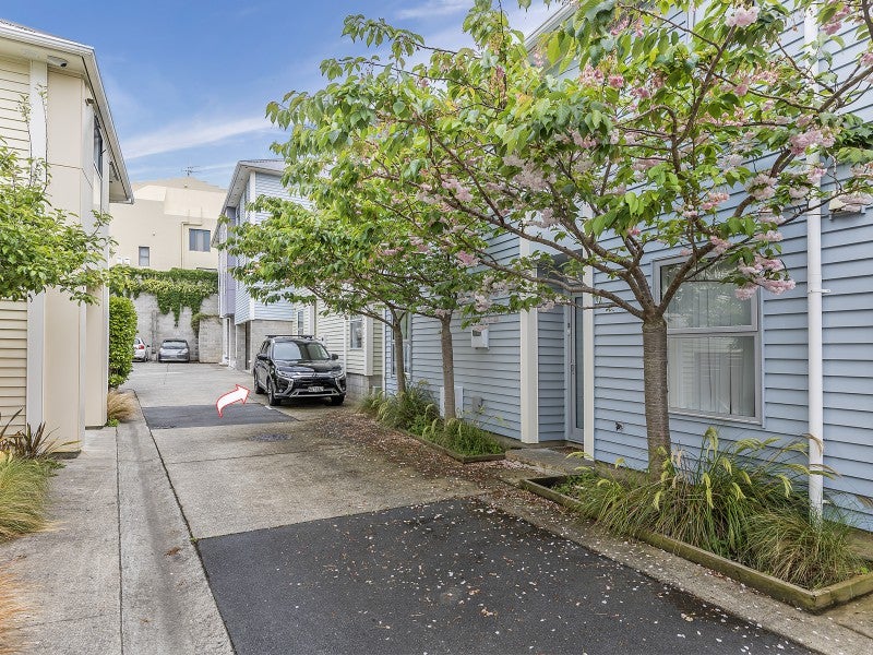 4/44 Owen Street, Newtown, Wellington - Carousel 1