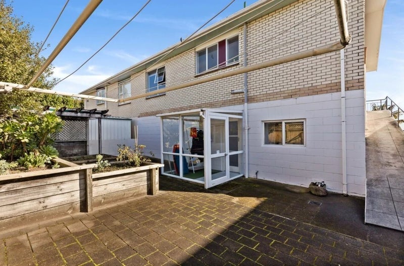 11B Hine Street, New Plymouth, New Plymouth - Carousel 16