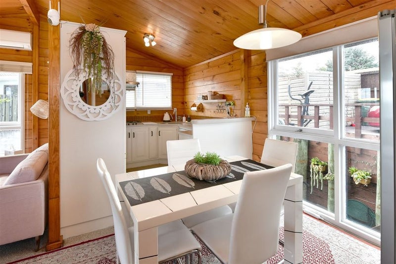 60 Carlisle Road, Browns Bay, Auckland - Carousel 14