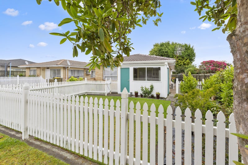 3A Lightheart Street, Glenholme, Rotorua - Carousel 1
