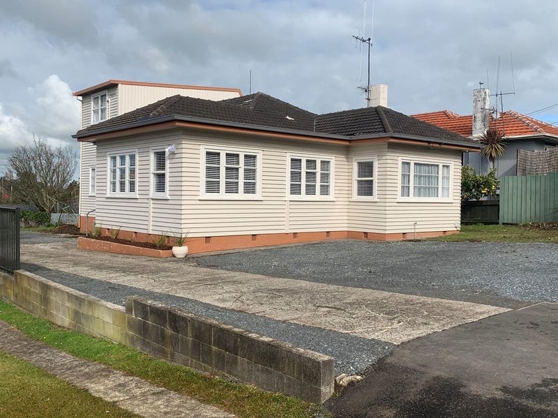 3 Mahoe Street, Melville, Hamilton - Carousel 1