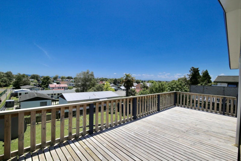 156 Grandview Road, Nawton, Hamilton - Carousel 1