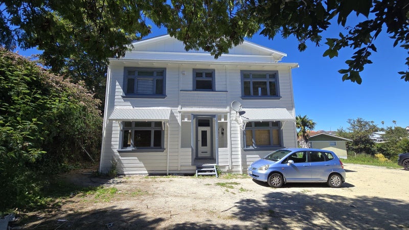 3 Harvey Road, Bluff Hill, Napier - Carousel 1