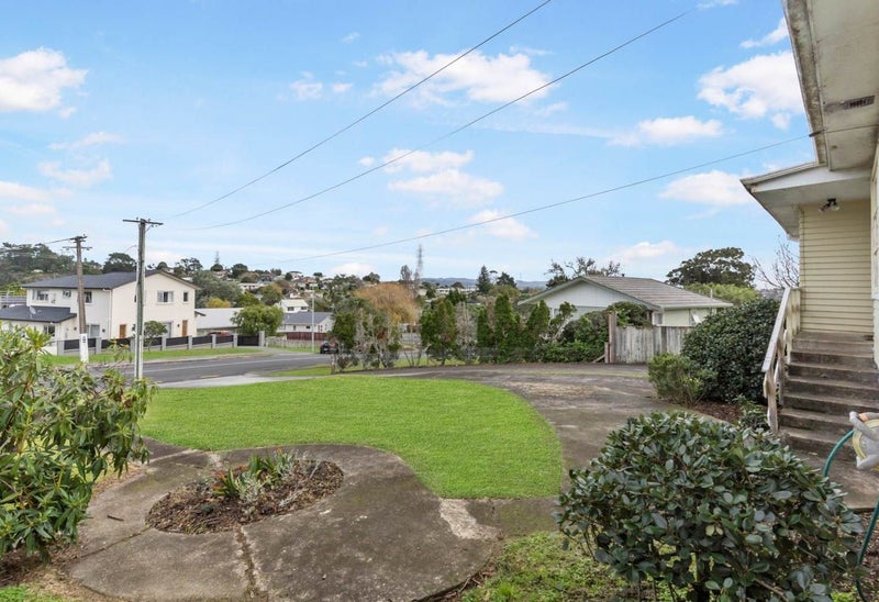 25 James Tyler Crescent, Lynfield, Auckland - Carousel 2