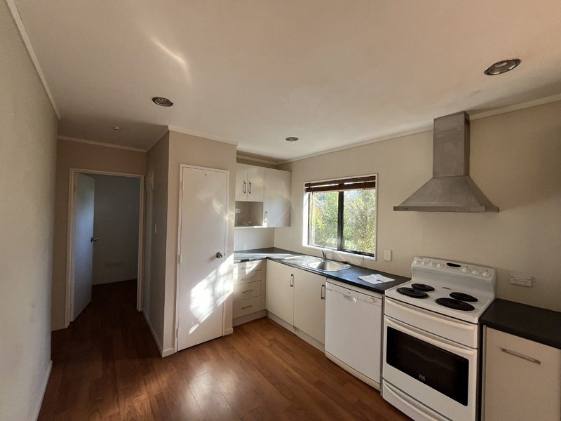 23 Trinidad Road, Sunnynook, Auckland - Carousel 7