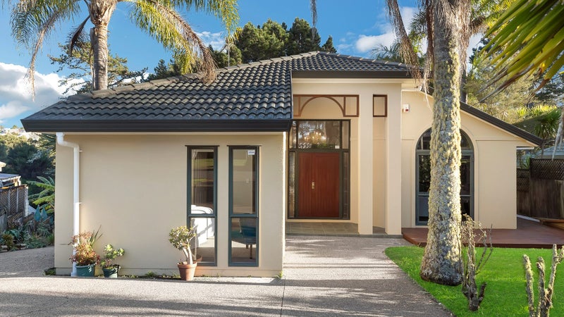 18 Cayman Place, Unsworth Heights, Auckland - Carousel 1