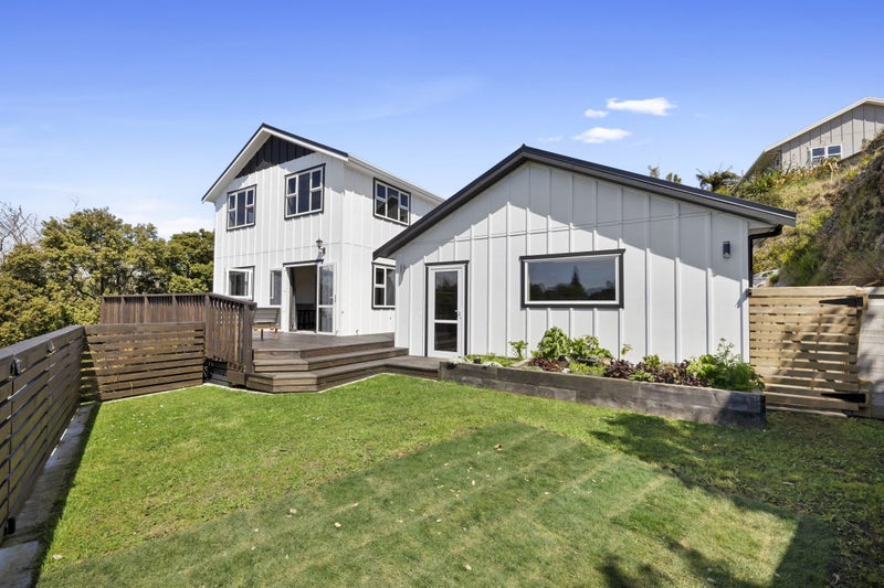 26 Fernleigh Street, Ferndale, New Plymouth - Carousel 1