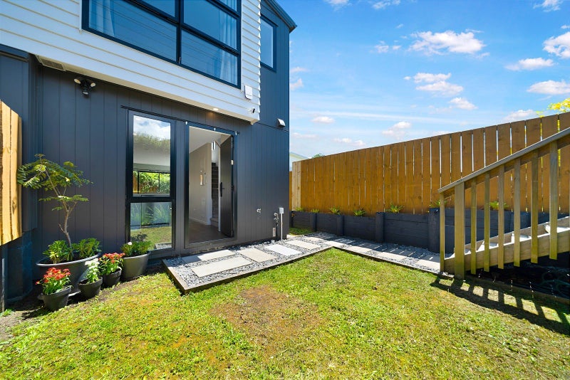 2E Milich Terrace, Te Atatū South, Auckland - Carousel 2