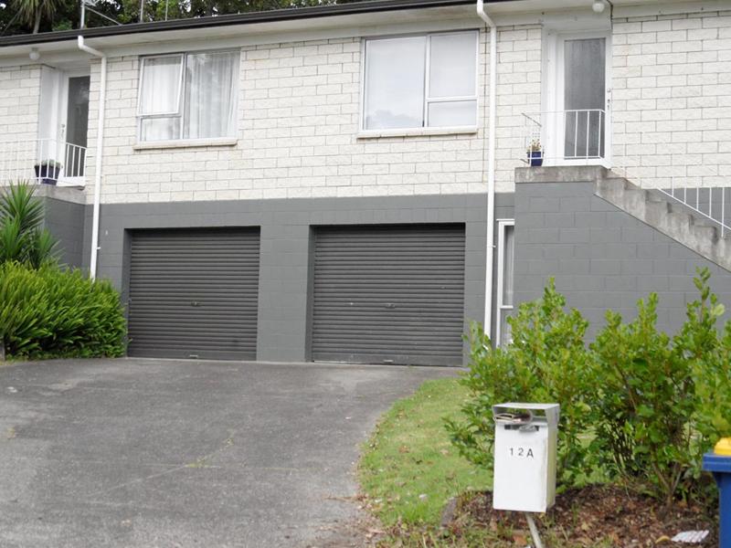1/12 Mahuta Grove, Northcote, Auckland - Carousel 1