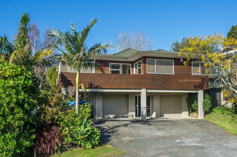 3 Cyclades Place, Shelly Park, Auckland - Carousel 2
