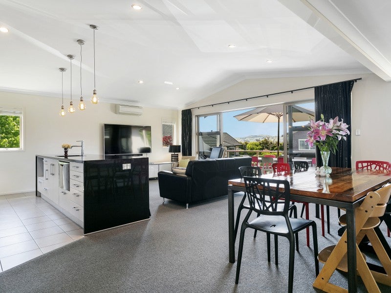 3/17 Tremaine Avenue, Two Mile Bay, Taupo - Carousel 2