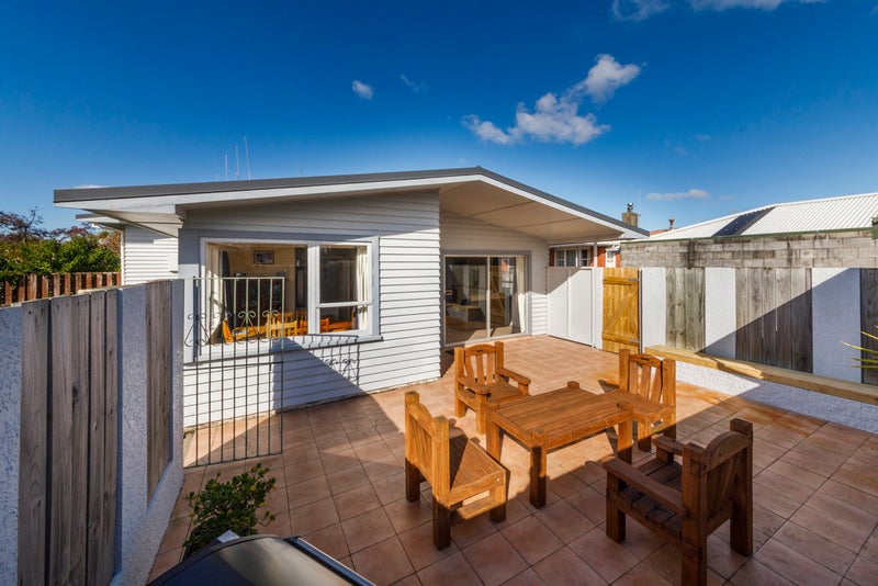 11 Anakiwa Street, Kelvin Grove, Palmerston North - Carousel 2