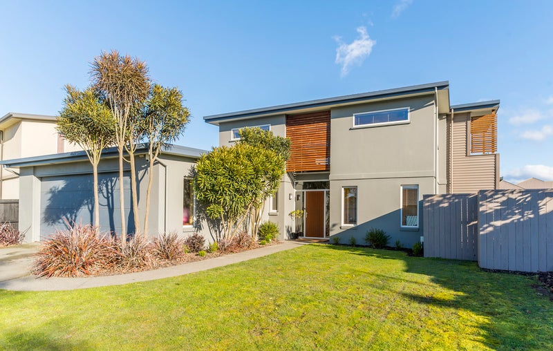 33 Mcmahon Drive, Aidanfield, Christchurch - Carousel 1