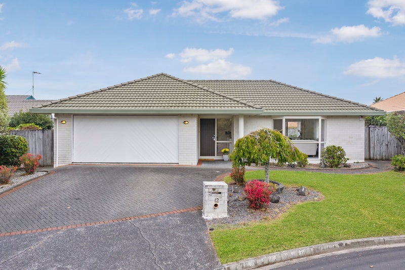 12 Aspatria Place, Northpark, Auckland - Carousel 1