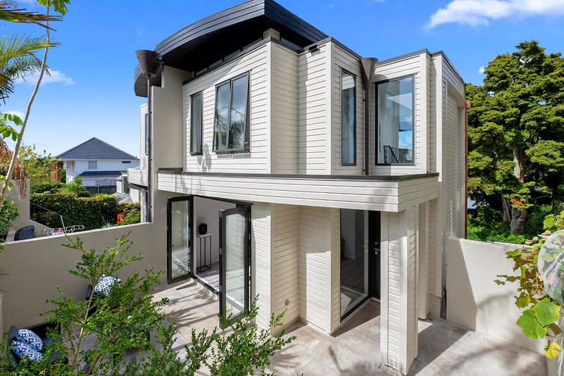 9A Brighton Road, Parnell, Auckland - Carousel 1